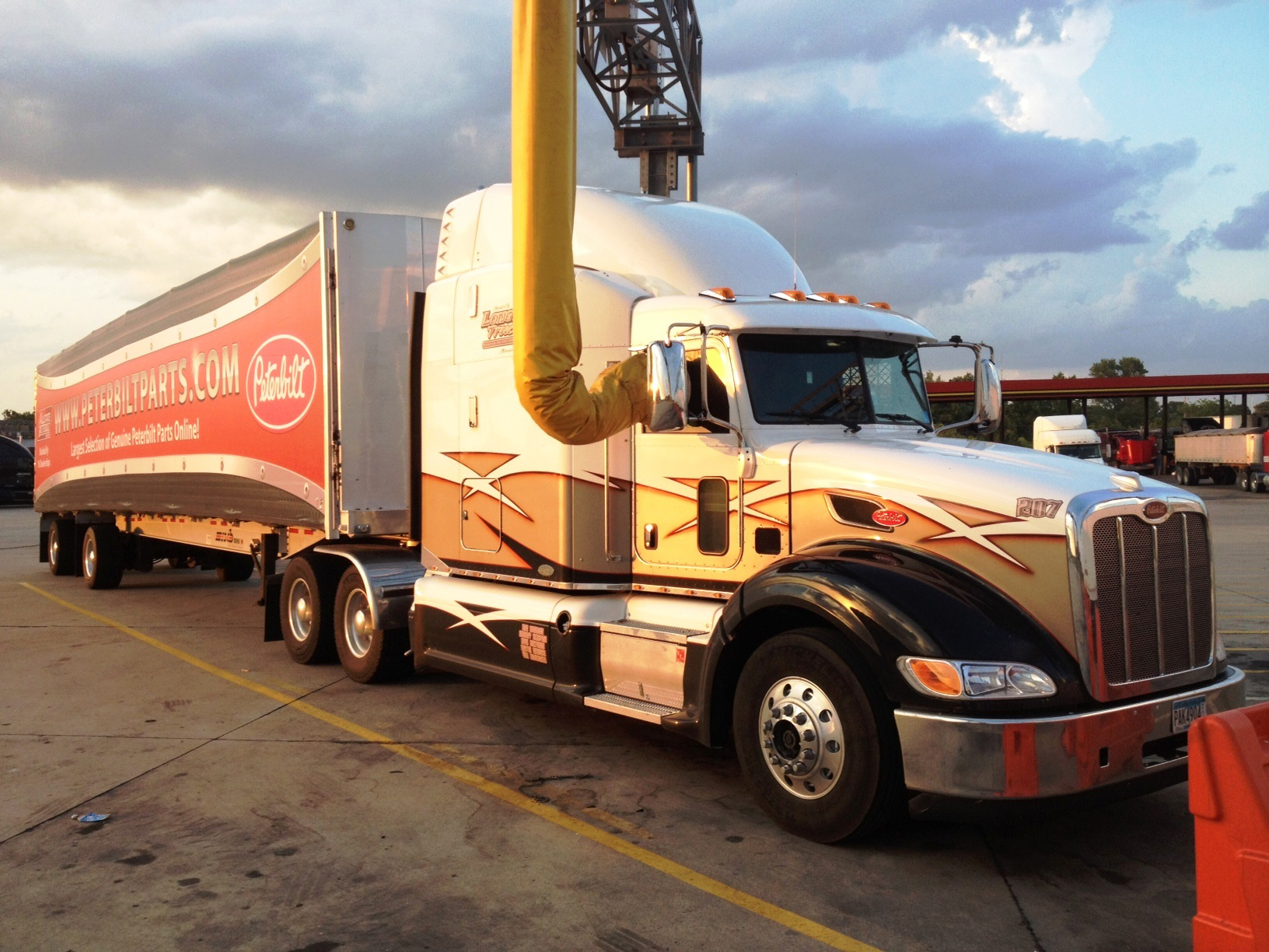 Chevrolet Supports Project to Help Truckers Avoid Idling